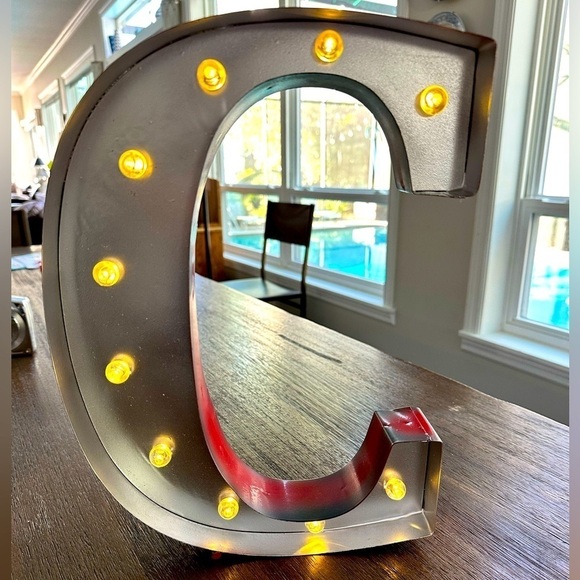 Industrial, light-up, free-standing, C initial decoration - Picture 1 of 6